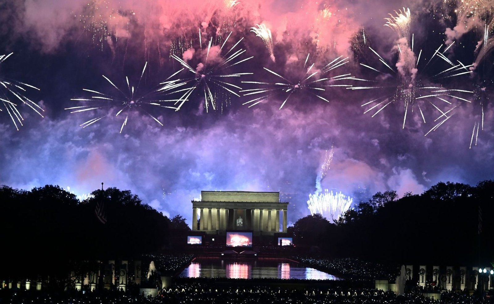 Saturday evening links of Independence
