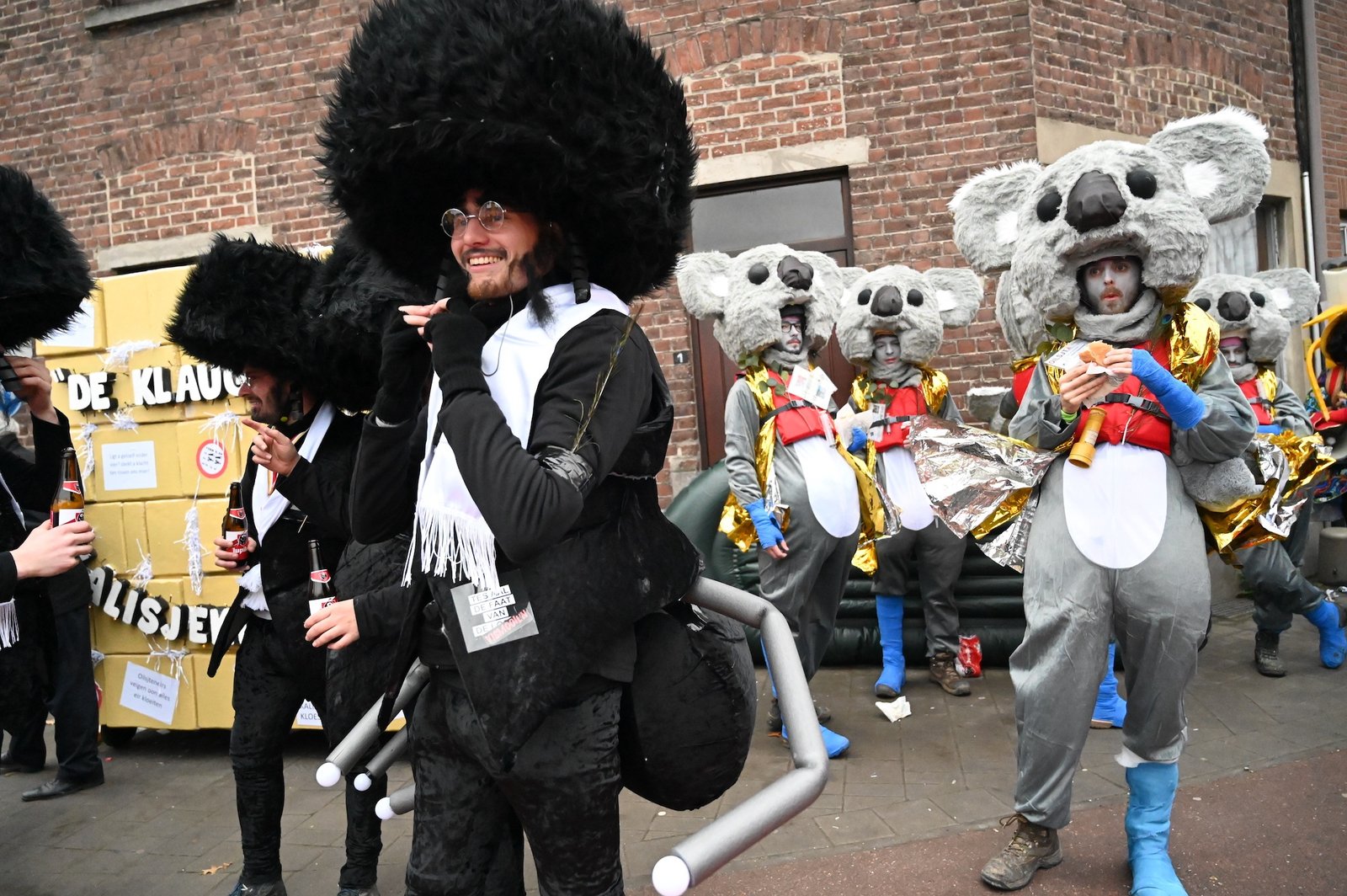 Sunday Morning Breaking from Seriousness Links