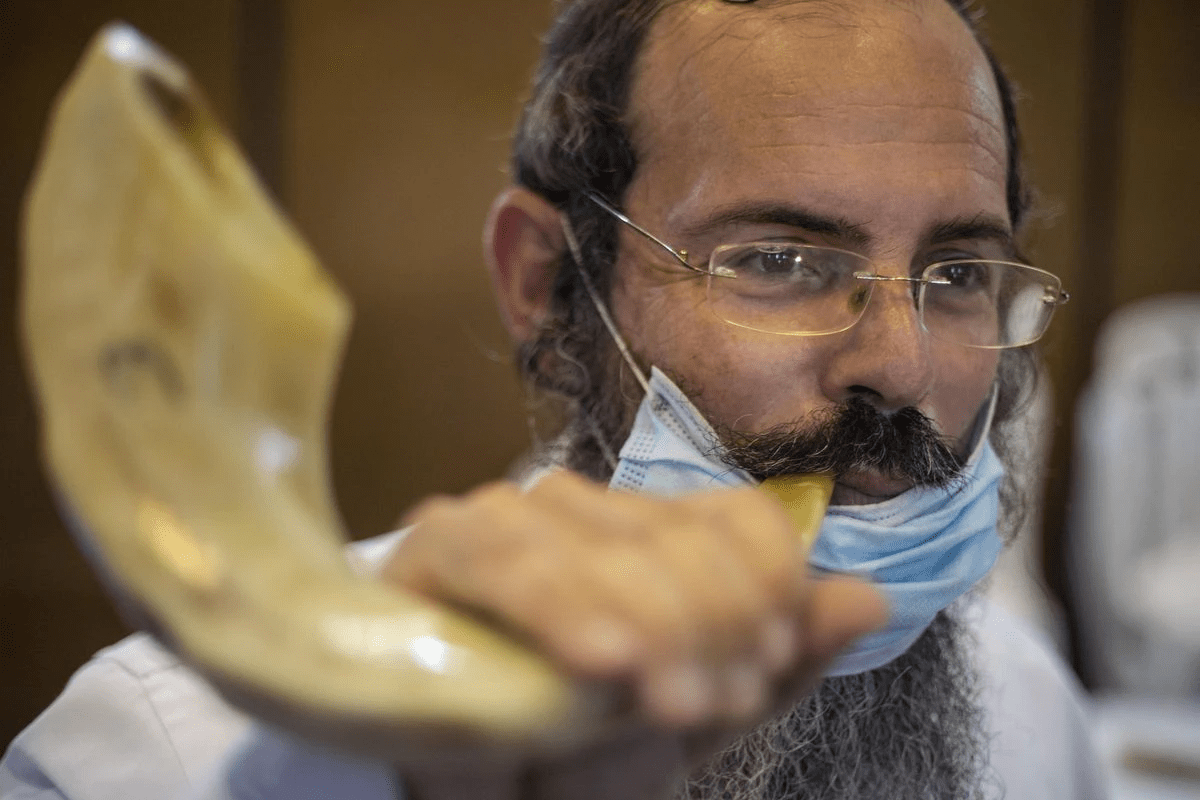 Saturday Morning New Years Links