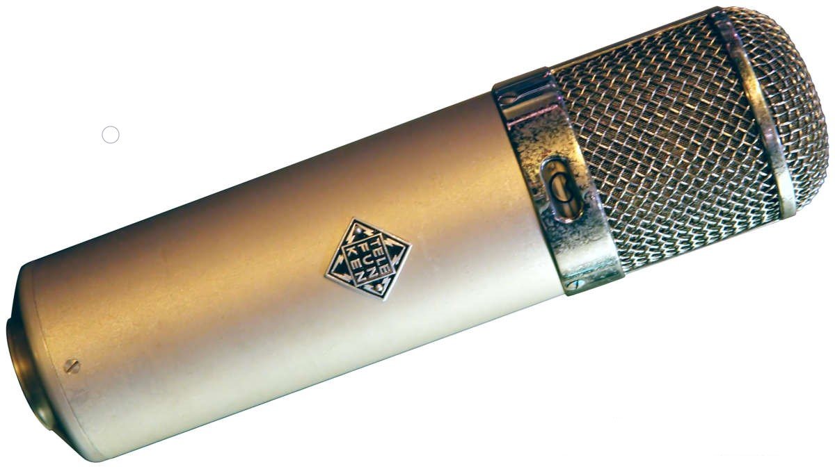 Thursday Afternoon Links of Iconic German Audio Equipment