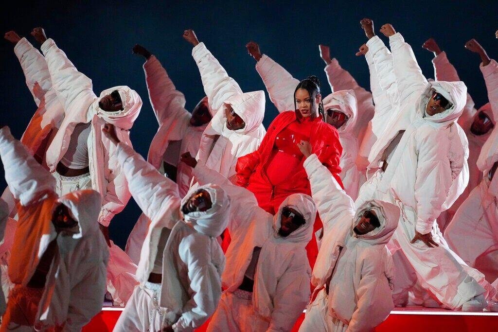 Go Get Your VD Gifts Monday Afternoon Links