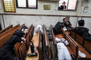 Sunday Morning Post Chaos Links